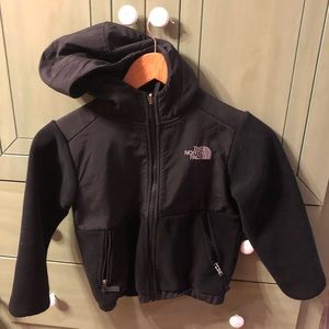 Kids Northface Dinali hoodie size XXS   Black